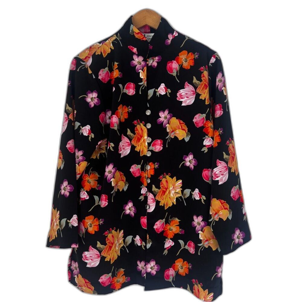 Maggie Sweet Black Bold Floral Metal Button Front Mock Neck Blouse Size Small